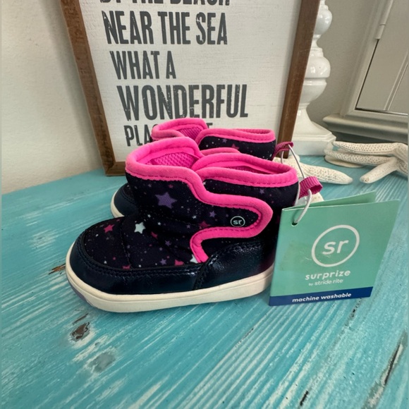 Brand New Surprize by Stride Rite Aster Infant/ Toddler Boots Size US 4M - Picture 2 of 6